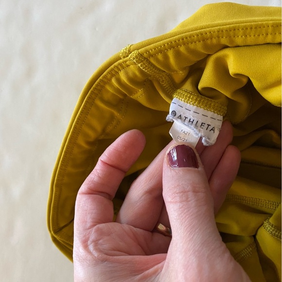 Athleta Ultimate Stash Pocket 7/8 Tight Leggings Womens Size Small Chartreuse - Picture 14 of 16